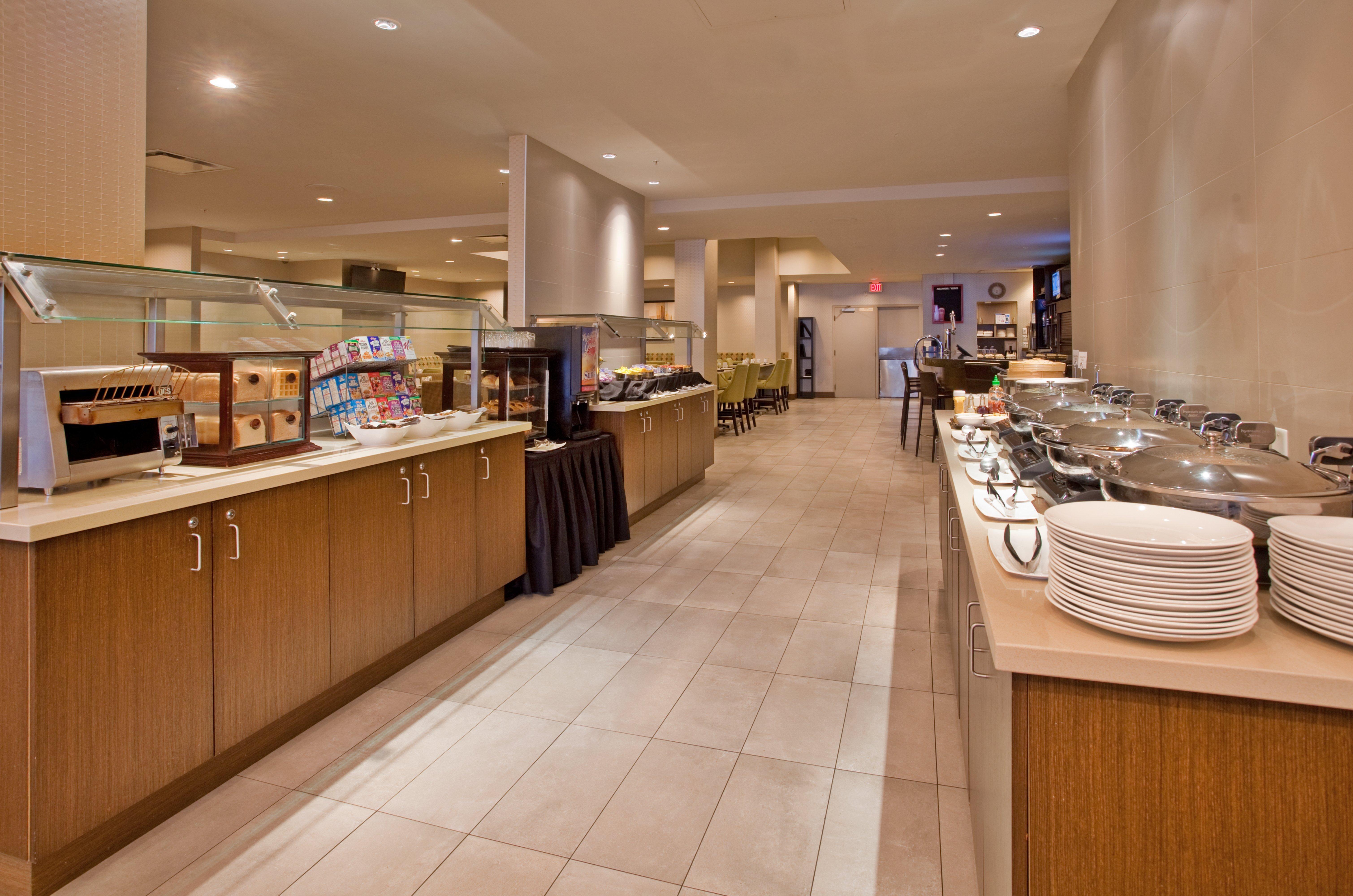 Holiday Inn Vancouver-Centre Broadway By Ihg Bagian luar foto