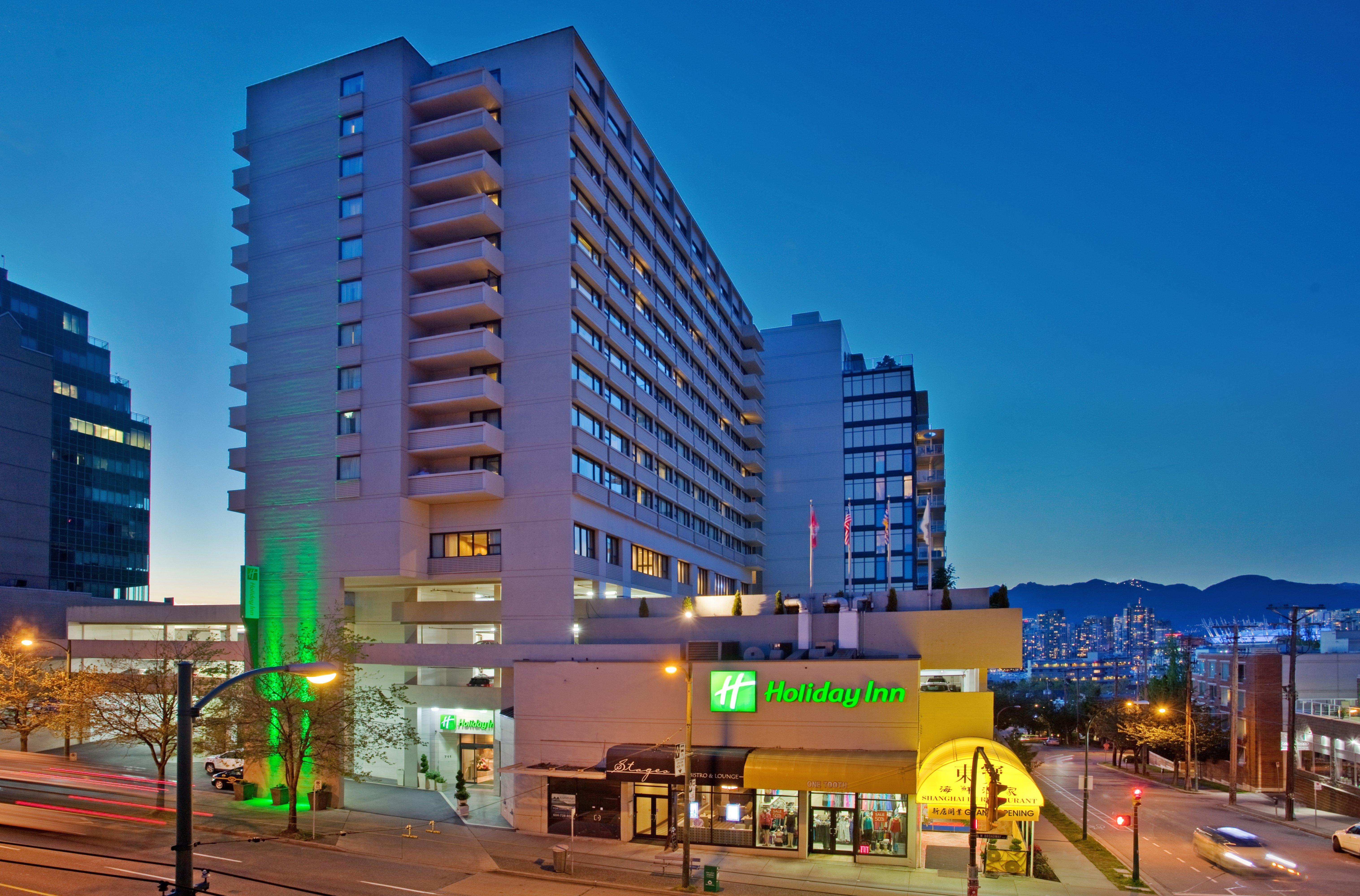Holiday Inn Vancouver-Centre Broadway By Ihg Bagian luar foto
