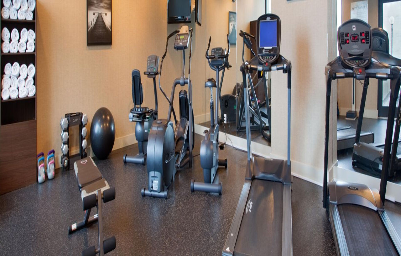 Holiday Inn Vancouver-Centre Broadway By Ihg Bagian luar foto